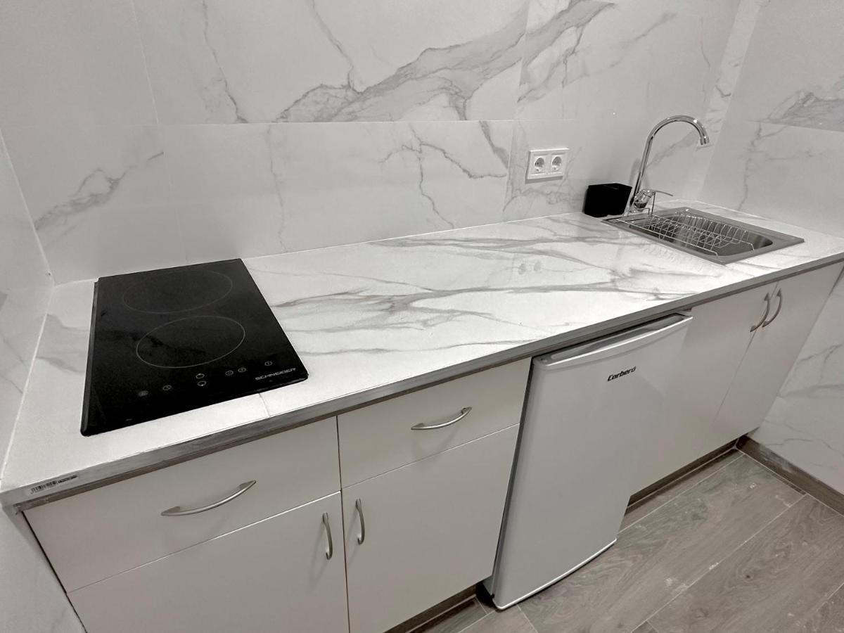 Sol Apartamentos Malaga Centro Luaran gambar
