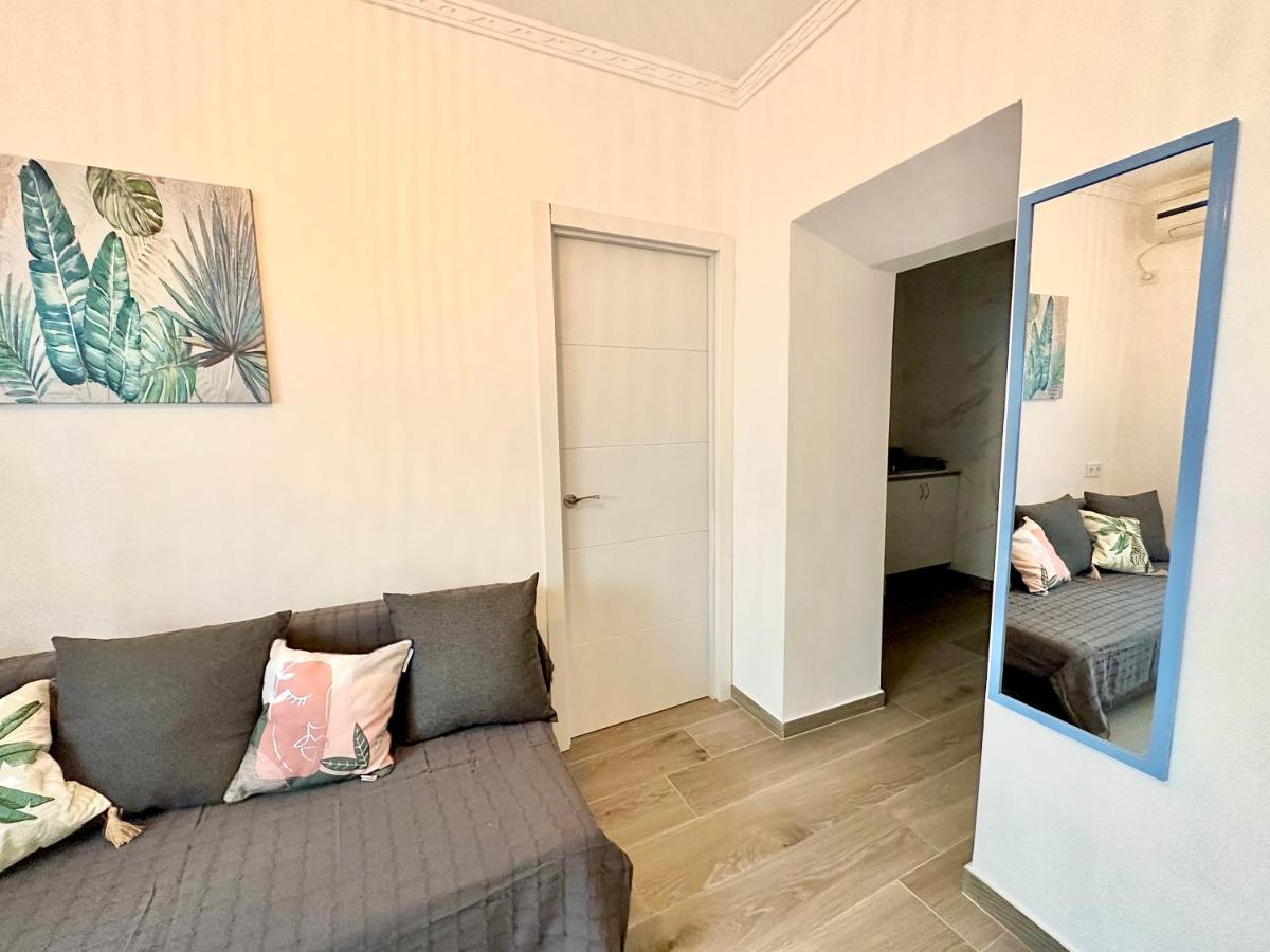Sol Apartamentos Malaga Centro Luaran gambar